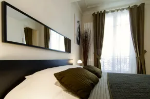 LUXURY SECURED SAINT GERMAIN DES PRES (2 BED, 968 Sqf, AIR CON 112 ANMELDELSER 4. 9/5) - Image 5