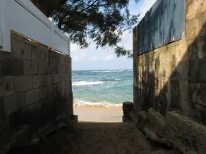 Cottage-Very Close to Beach-Quiet A/C-Full Kitchen with Range/Oven-Deck-Laundry - Image 5