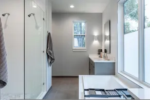 Upstay - Pristine Pool Palace - 7min to Rainey St - Image 3