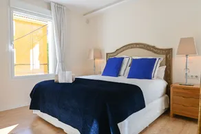 For You Rentals Bernabeu Stadium TEMPORAL Centro Madrid COE35 - Image 4