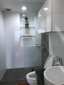 Stunning Apartment at a Bargain price, close to MRT, markets, shops - Image 2