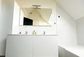 Central Ghent | Modern 6BR Apt. w/ WIFI - Image 4
