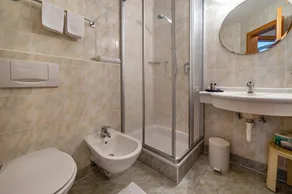 Haus zur Vogelweide App 2 - Image 2