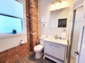 Stay Lincoln Park 1 | Craft District Condo - Image 2