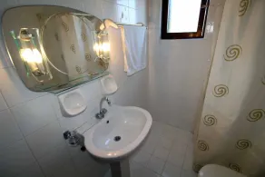 Katomeris Beach House - Image 2
