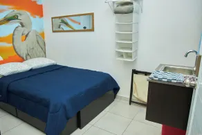 Hidden Gem Budget Beach Studio / High-Speed Wifi - Image 3