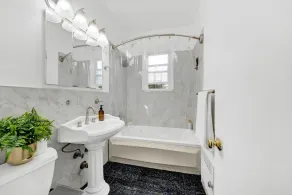 Spacious 3BR Luxe Escape near NYC - Image 2