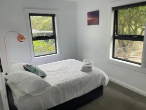 Little White House on Ecclestone close to city centre and Tamar Valley Wineries! - Image 5