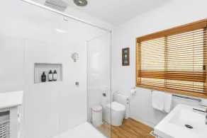 Beach House on Wiltons - Image 3
