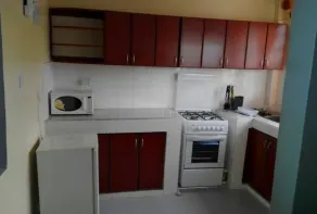 2Bedroom PottersVila Fully Furnished Apartment - Image 5