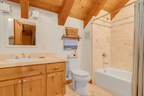 Maple Hill Lodge - Image 5