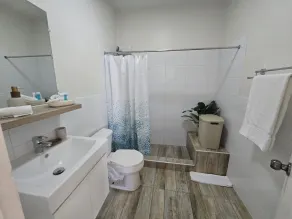 Cozy & quiet townhouse near Palm Beach - Image 2