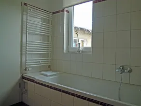 Apartment 2, 2 bedrooms with double bed, 2 extra beds (1 x bedroom, 1 x living area). - Image 2