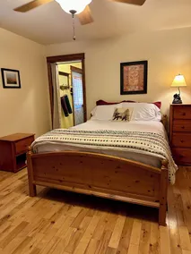 Serene, Cozy Cabin Nestled on the Greenbrier River Trail. - Image 4