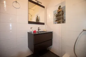 T2 Jasmin - Charming self-contained apartment - Image 2