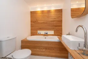 The Vicarage - Grand Country House, Walking Distance to Padstow and with Pub Across the Road - Image 3