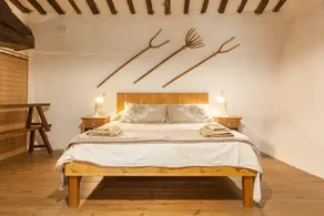 Casa rurale \"Masia del XVI secolo\" con piscina privata e Wi-Fi - Image 4