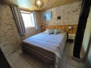 Country house with enclosed garden between Quercy and Périgord - Image 4
