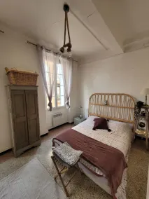 T2 apartment with south-facing terrace - Image 3