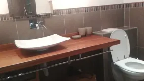 Moderne Loftlejlighed i hjertet af det 12. århundrede gamle bydel - Image 3