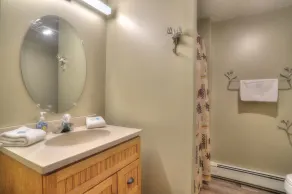 Oquossoc Suite #7 | Upstairs Suite - Image 2