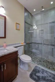 Luxe 3 chambres 2 salles de bain complètes à proximité de la plage. Piscine chauffée privée. Immaculé! - Image 4