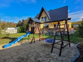 Ferienhaus Benzer Höh - Urlaub für die ganze Familie mit Spielplatz & Sauna - Image 4
