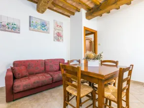 Joli appartement dans une maison de vacances avec WIFI, piscine, climatisation, TV, terrasse - Image 2