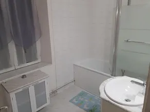 Charmant Duplex avec Jardin Privatif et Parking, à Proximité de Montargis et Pithiviers - Image 2