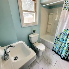 Elegant bay view stay. - Image 4