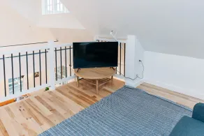 Beautiful 3-Bed 2.5 bath in downtown Freeport - Image 3