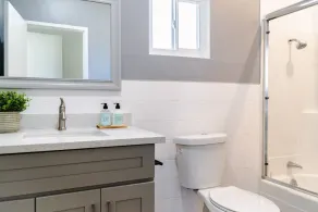 COMFY STAY| NEW & CLEAN| 10 MINS DISNEY| DOWNTOWN - Image 5