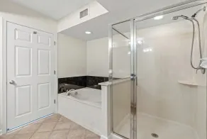 Crescent Shores, 3 sovrum Beachfront Condo, Hot Tub och gratis Wi-Fi! - Image 4