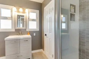 San Fernando Pool home + Large Private Guest House - Image 3