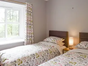 2 bedroom accommodation in Campsie Fells nr Fintry - Image 5