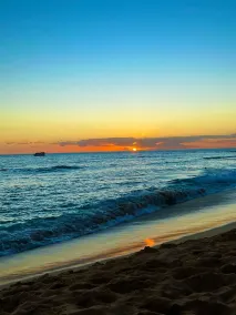World Famous Makaha Beach Oceanfront Condo! - Image 5