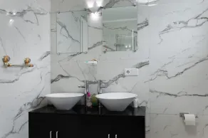 Villa di lusso di nuova costruzione con giardino, terrazza, aria condizionata e Wi-Fi - Image 4