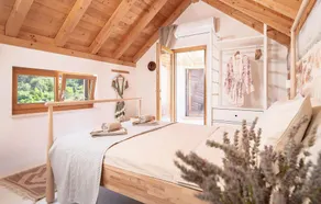 Nice home in Stari Grad with WiFi - Image 2