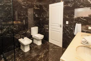 LUXURY HOUSE VILLA DEVOTO - Image 4