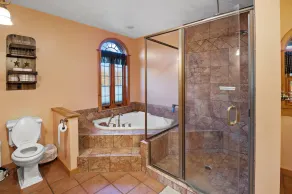 Gorgeous, remote lodge on 100+ acres, 15 min from downtown Indiana - Image 4