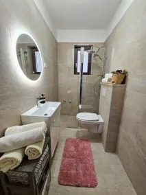 Spacious property with pool 50m2, groups,4 km- beach, sea view, 24 sleeps places - Image 2