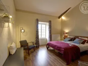 Historic cottage with Wi-Fi and pets allowed in Sainte-Croix-en-Jarez - Image 5