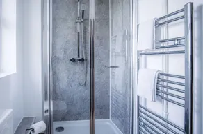 Vista Suite - 3 Bed Apartment - Ocean Breeze - Image 3