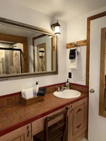Refined creekside retreat • Walk to ski lift • Steps to dining • Hot tub • On Sundance Resort - Image 3