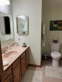 Spacious Comfortable Home to Work, Play or Relax - Image 3