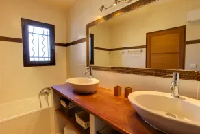 Villa 2 in Sagone 4 bedrooms 140 m2, all comfort 5 minutes from the sea - Image 2
