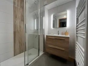 Appartement rénové avec piscine à Samoëns - Image 3