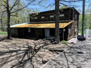 The \"BIG\" Cabin - Image 4