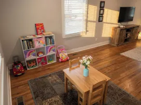 Family And Pet Friendly Bungalow, Kids Corner, Gated Yard And Fire Pit - Image 2