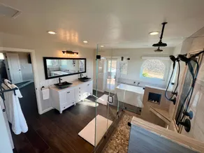 Five bedroom hilltop view home with spa and three fire pits - Image 4